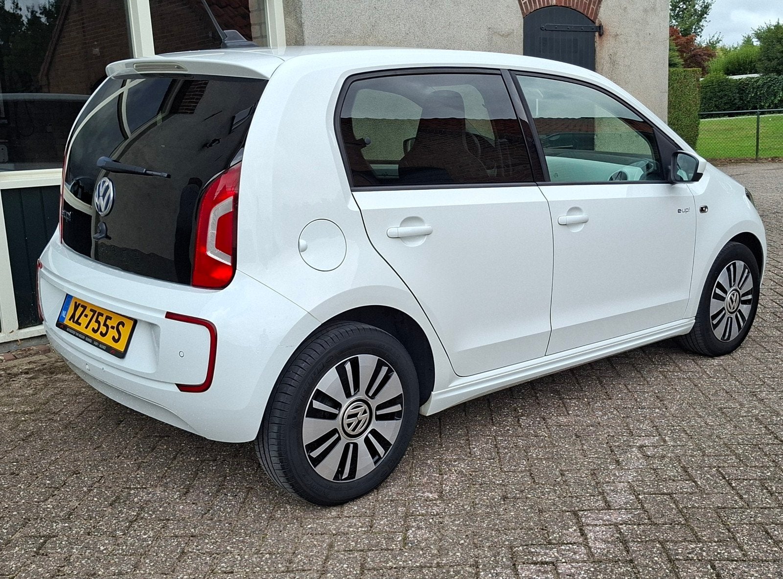 Volkswagen up! 82PK 5D 2013 Wit, Up!, Wit, Particulier, 81 pk