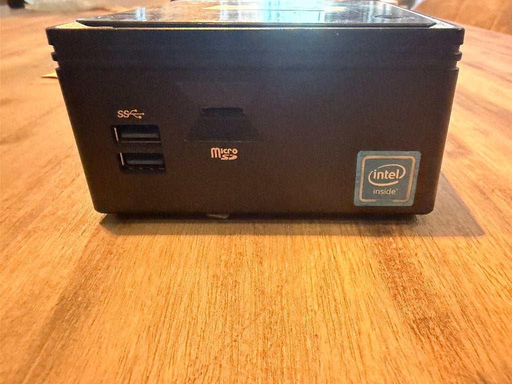 Gigabite Brix Bace 3150, Gebruikt, Gigabyte, Ophalen of Verzenden, SSD