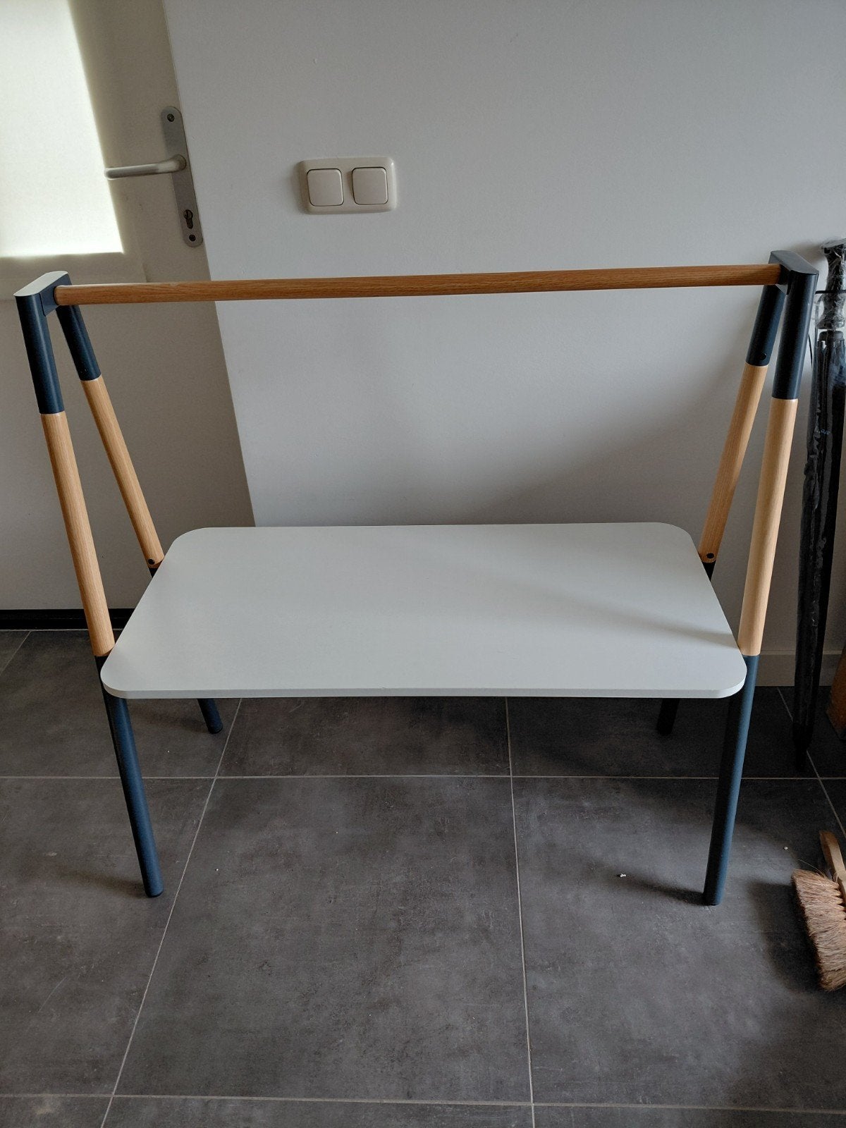 Speeltafel, Ophalen, Gebruikt, Modern, Scandinavisch, Tot twee personen