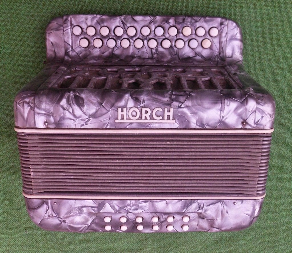 Trekzak harmonika van het merk Horch (Weltmeister)., Gebruikt, Met riemen, Overige formaten, Ophalen of Verzenden