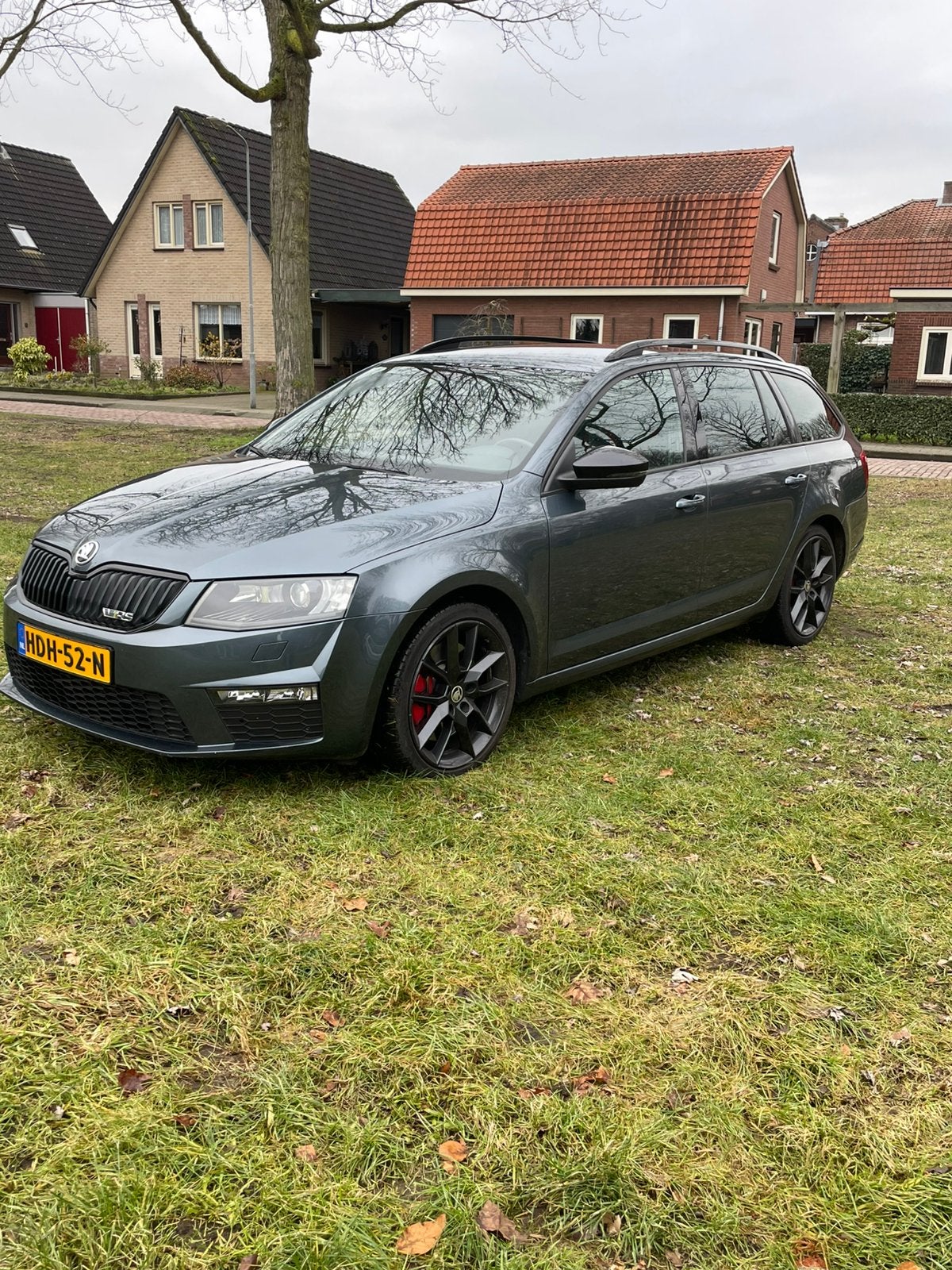 Skoda Octavia 2.0 TSI 162KW Combi 2016 Grijs, Voorwielaandrijving, LED verlichting, Zwart, 4 cilinders