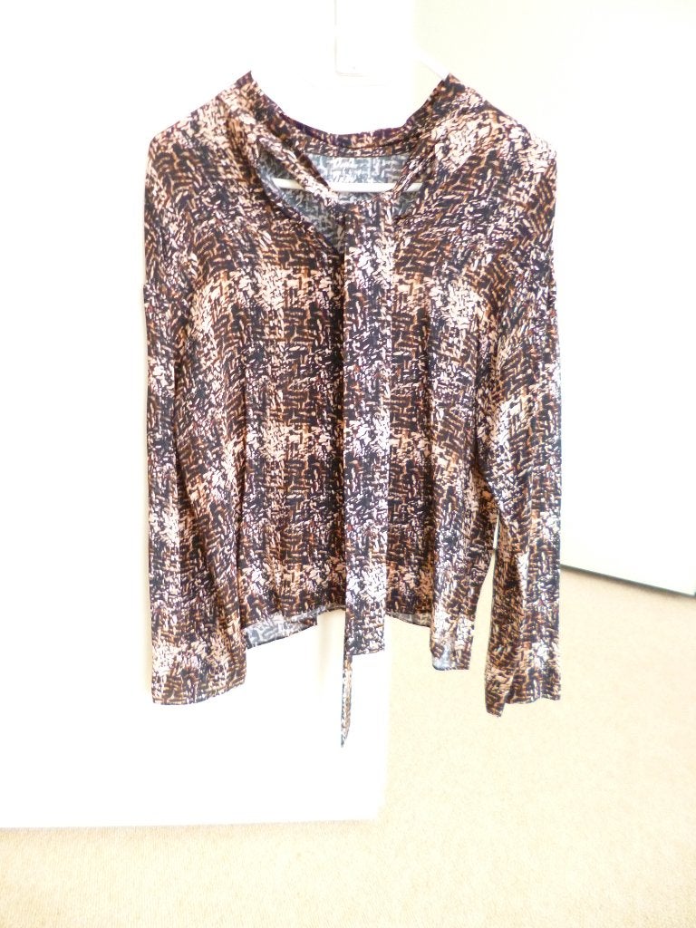 NIEUWE bruine Vanilia blouse maat 36/38. Dutch design., Bruin, Vanilia, Nieuw, Ophalen of Verzenden