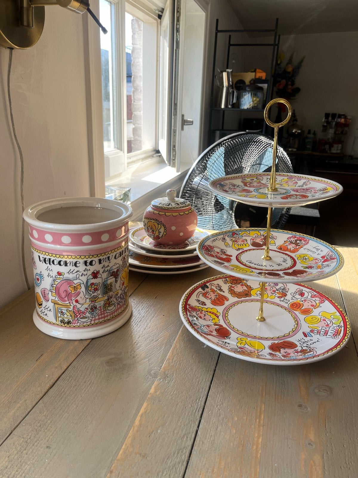 Blond Amsterdam Servies: Etagère, Borden & Pot, Huis en Inrichting, Keuken | Servies, Ophalen of Verzenden, Zo goed als nieuw