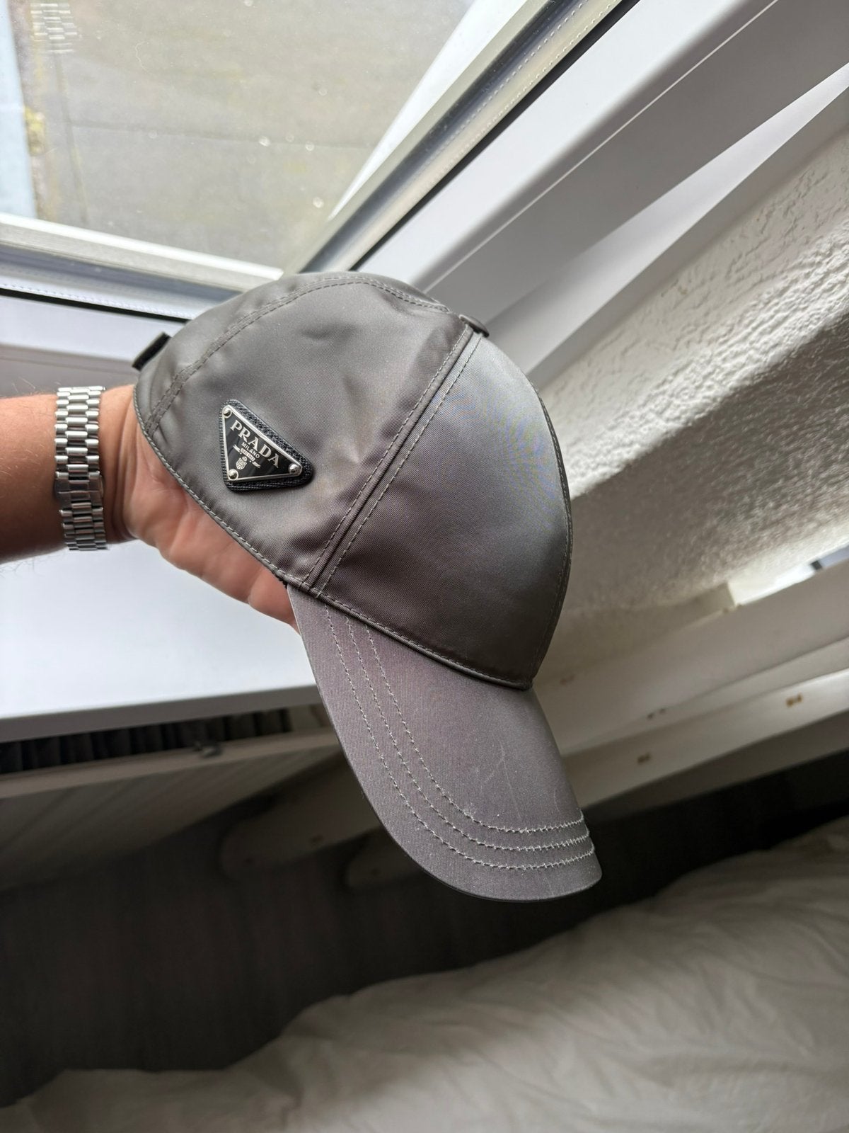Prada Cap Forest Green M, Ophalen of Verzenden, Zo goed als nieuw