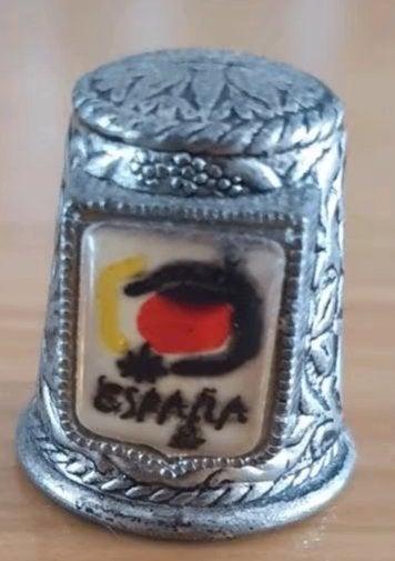 Vingerhoedje España - Souvenir Spanje, Verzamelen, Overige materialen, Gebruikt, Reliëf, Ophalen of Verzenden