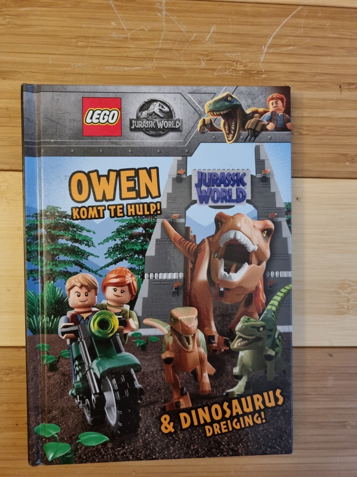 Jurassic World, Ophalen of Verzenden, Gelezen, Non-fictie