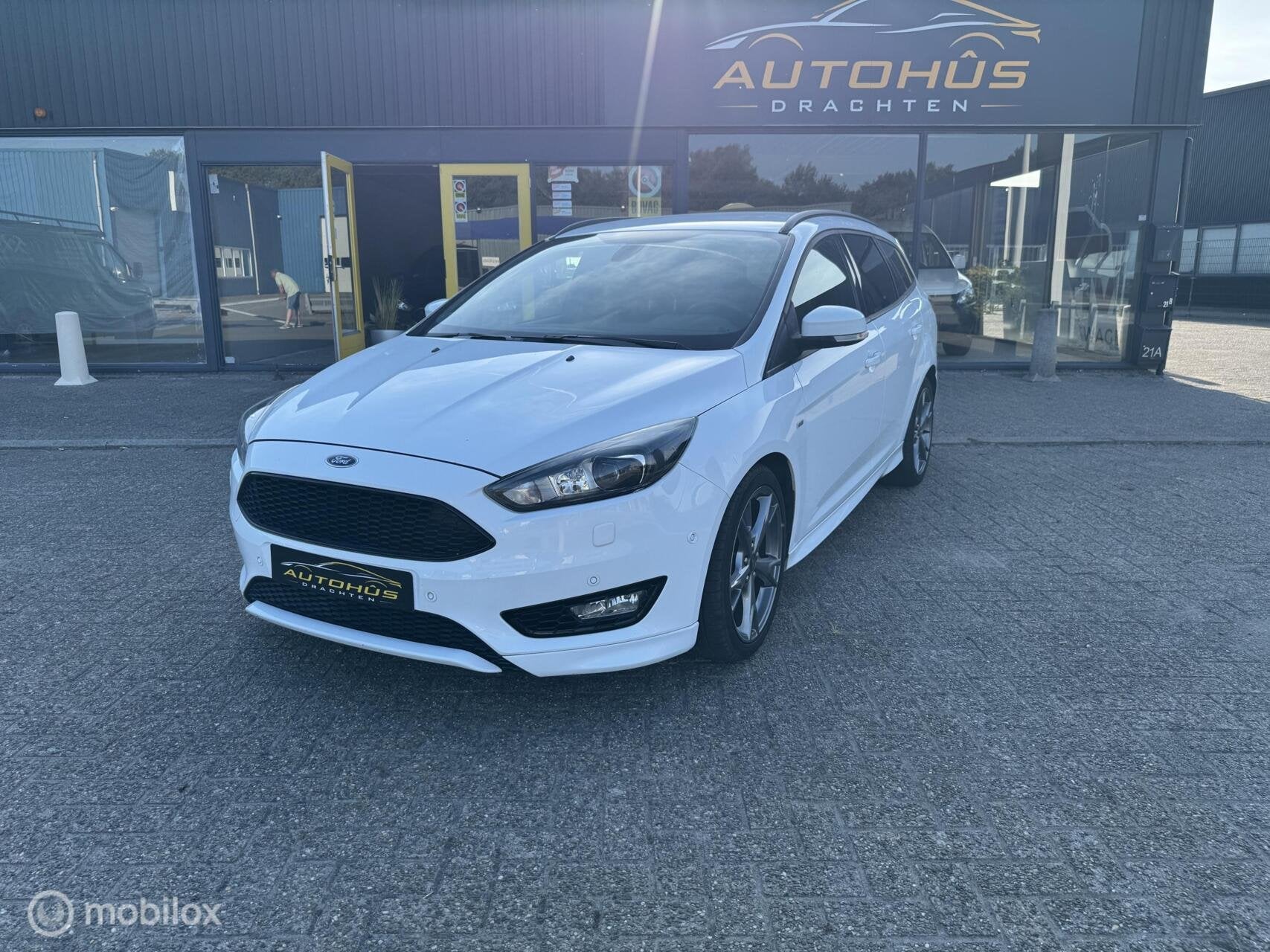 Ford focus st-line 1.5 st-line automaat camera cruiscomtrol, Auto's, Gebruikt, 4 cilinders, 150 pk, Wit