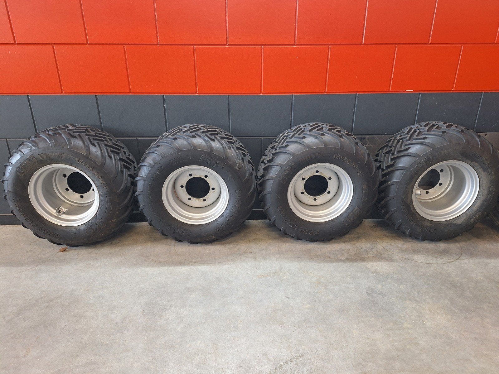 Set wielen Giant 2026 z.g.a.n bandenmaat 31-15.5-15, Ophalen of Verzenden