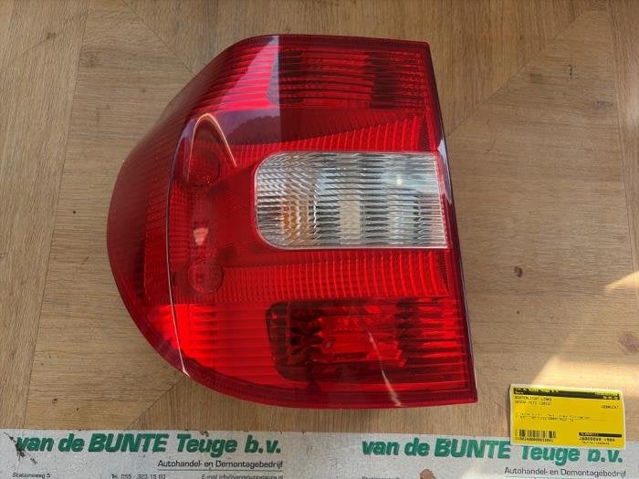 Achterlicht links van een Skoda Yeti, Auto-onderdelen, Gebruikt, -, -, Skoda