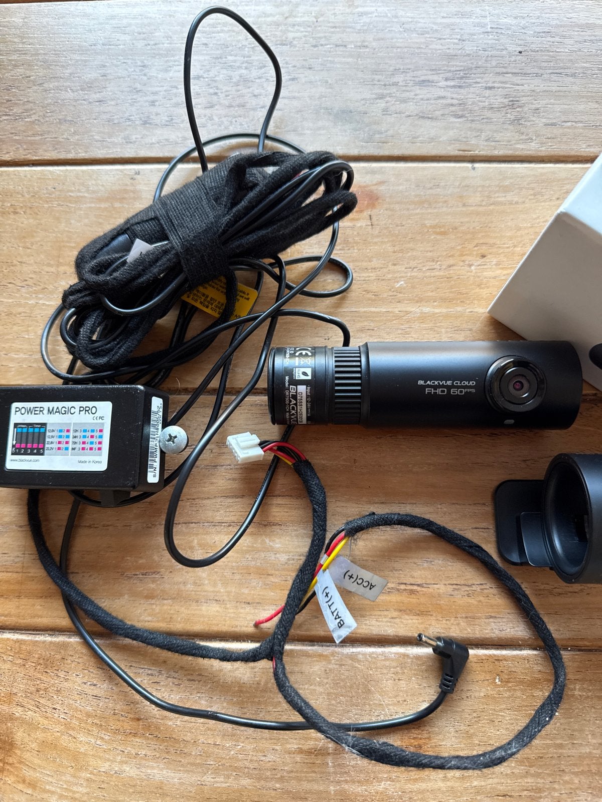 Blackvue DR750S-1CH Dashcam met doos en hardwire kit, Auto diversen, Ophalen of Verzenden, Gebruikt