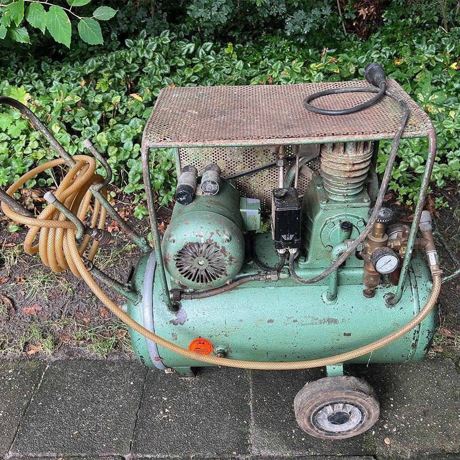 Compressor 230V, Doe-het-zelf en Verbouw, Compressors, Ophalen, Gebruikt, 6 tot 10 bar, 25 tot 100 liter