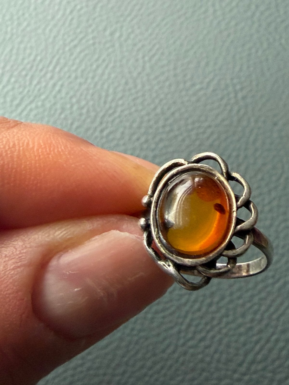 Vintage Zilveren Ring met Amber Steen 925, Gebruikt, Ophalen of Verzenden, 17 tot 18, Dame of Heer
