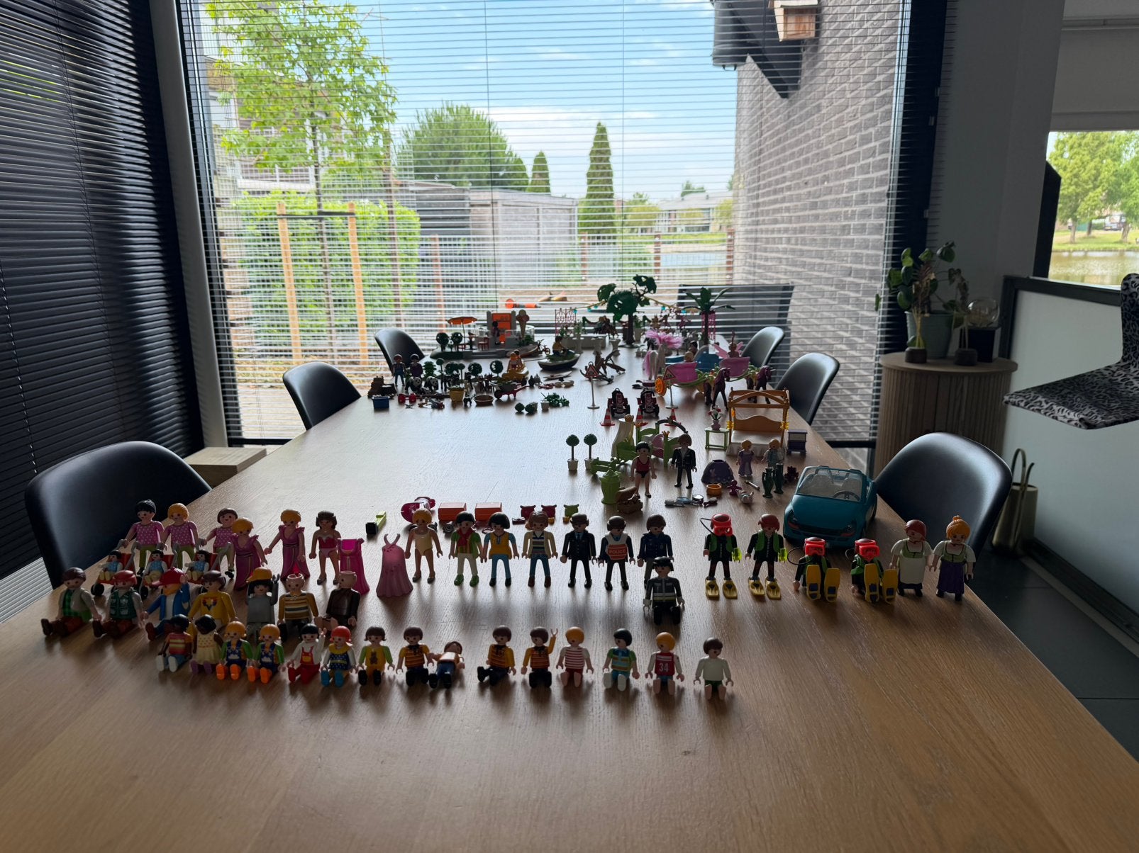 Playmobil partij: 50 figuren, bruiloft, ijssalon & zwembad, Ophalen of Verzenden, Gebruikt, Figuren