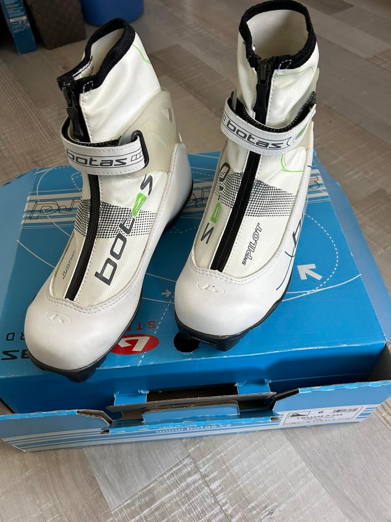 Botas langlauf/schaatsschoen mt 39, Overige merken, Verzenden, Overige typen, Zo goed als nieuw