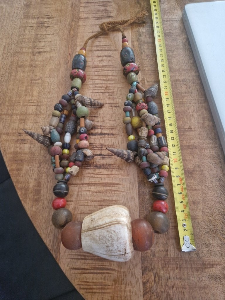Tibetaanse ketting met schelp en barnsteen, Ophalen of Verzenden