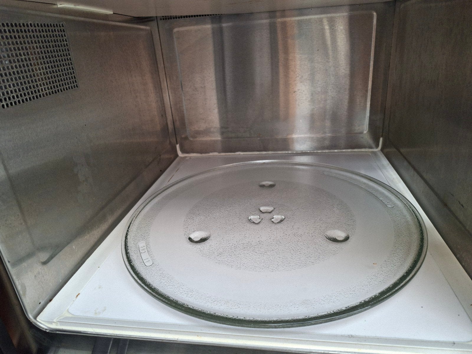 sanyo emc2001 magnetron professionele horeca zolderopruiming, Witgoed en Apparatuur, Ophalen, Zo goed als nieuw, Vrijstaand, Draaiplateau