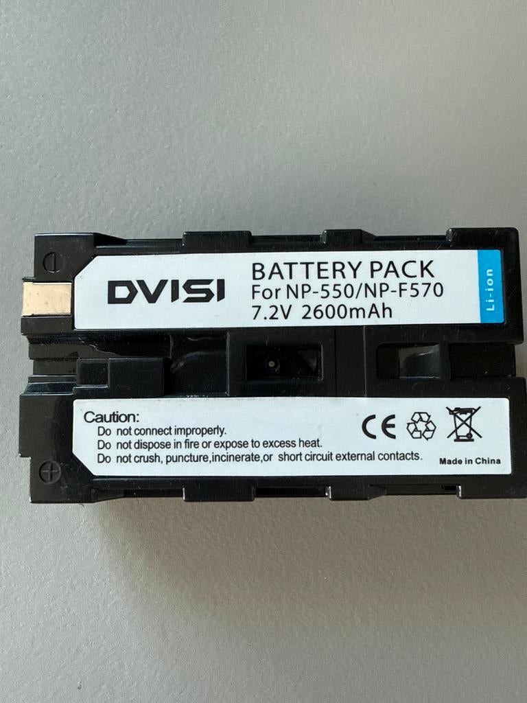 DVISI Batterij NP-550/NP-F570 7.2V 2600mAh, Ophalen of Verzenden, Zo goed als nieuw, Oplaadbaar
