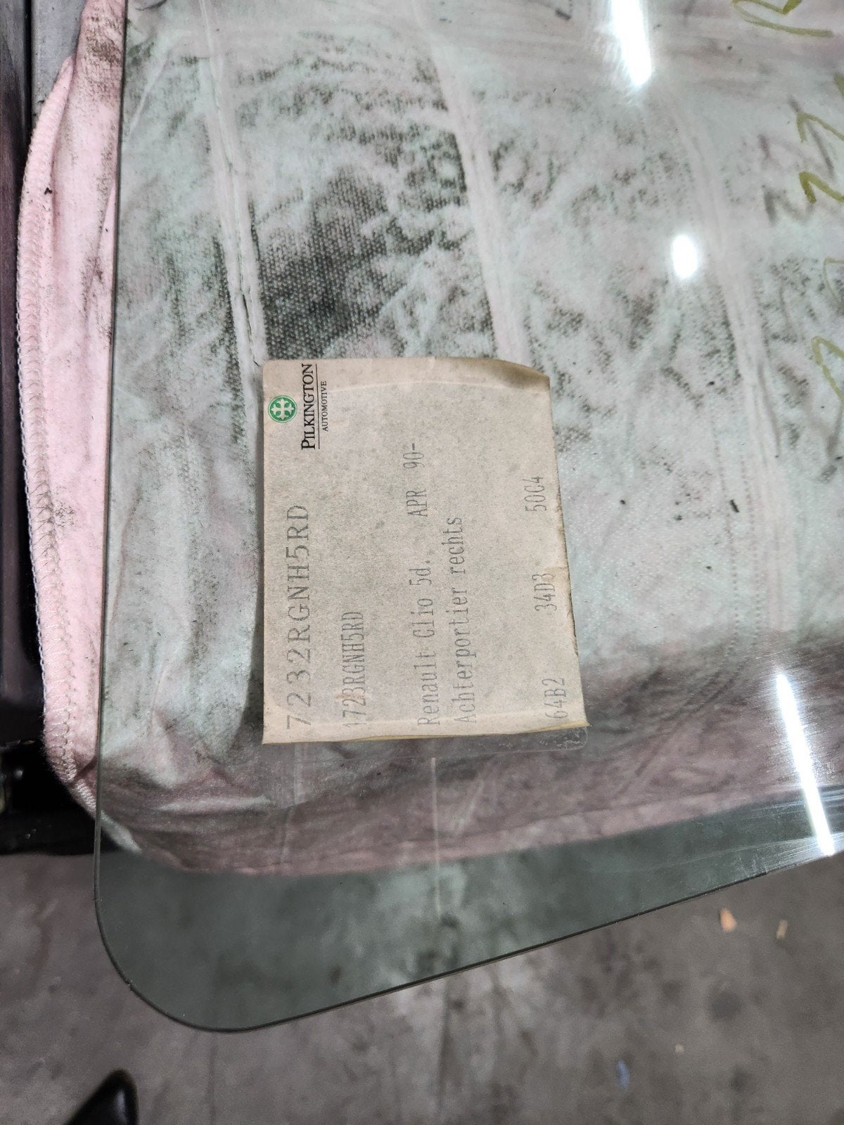 Zijruit Renault Clio 5-deurs hatchback rechts achter groen, Ophalen, Nieuw, Renault