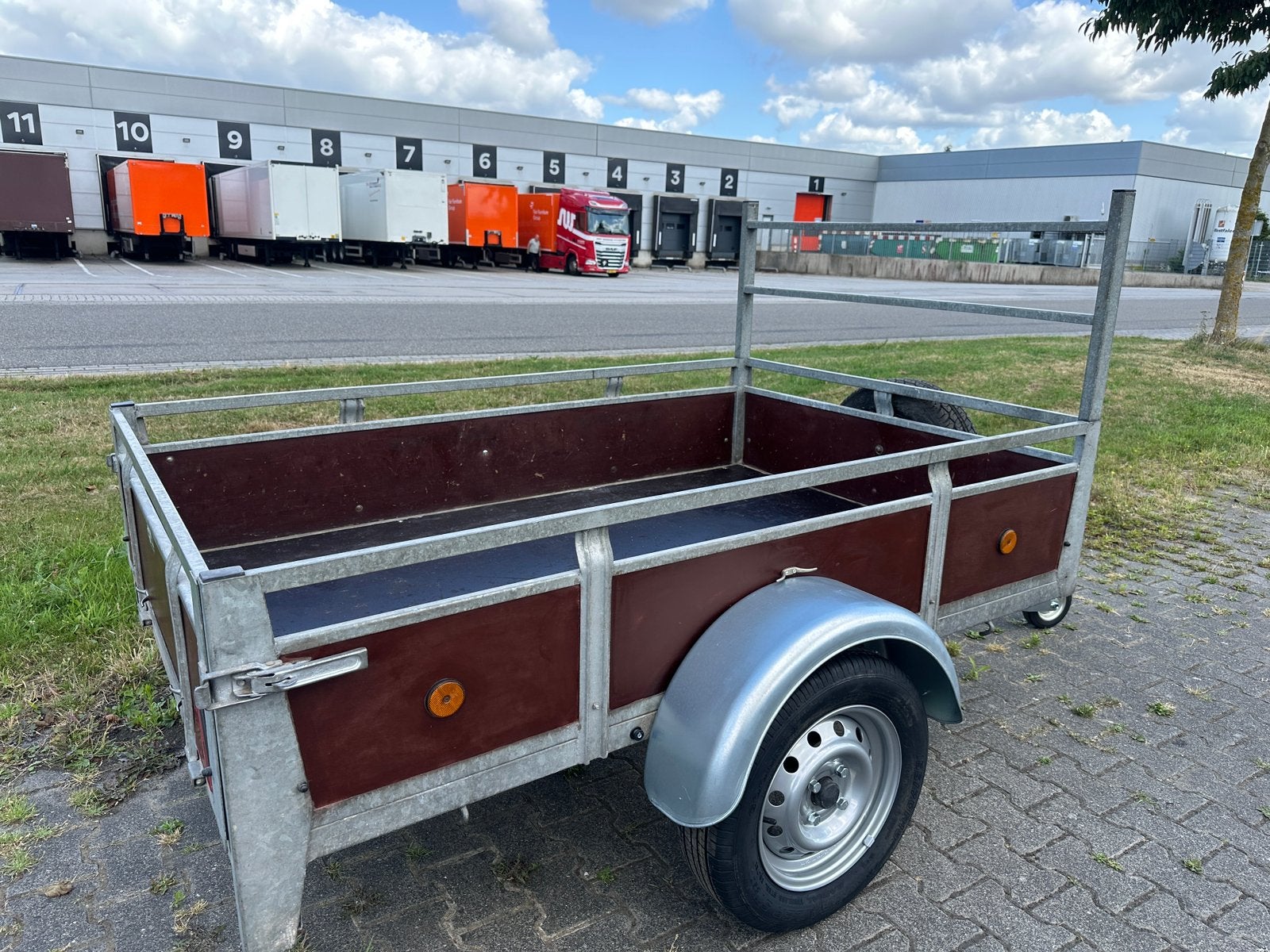 Nette 750 kg aanhanger 200x132, Ophalen, Zo goed als nieuw