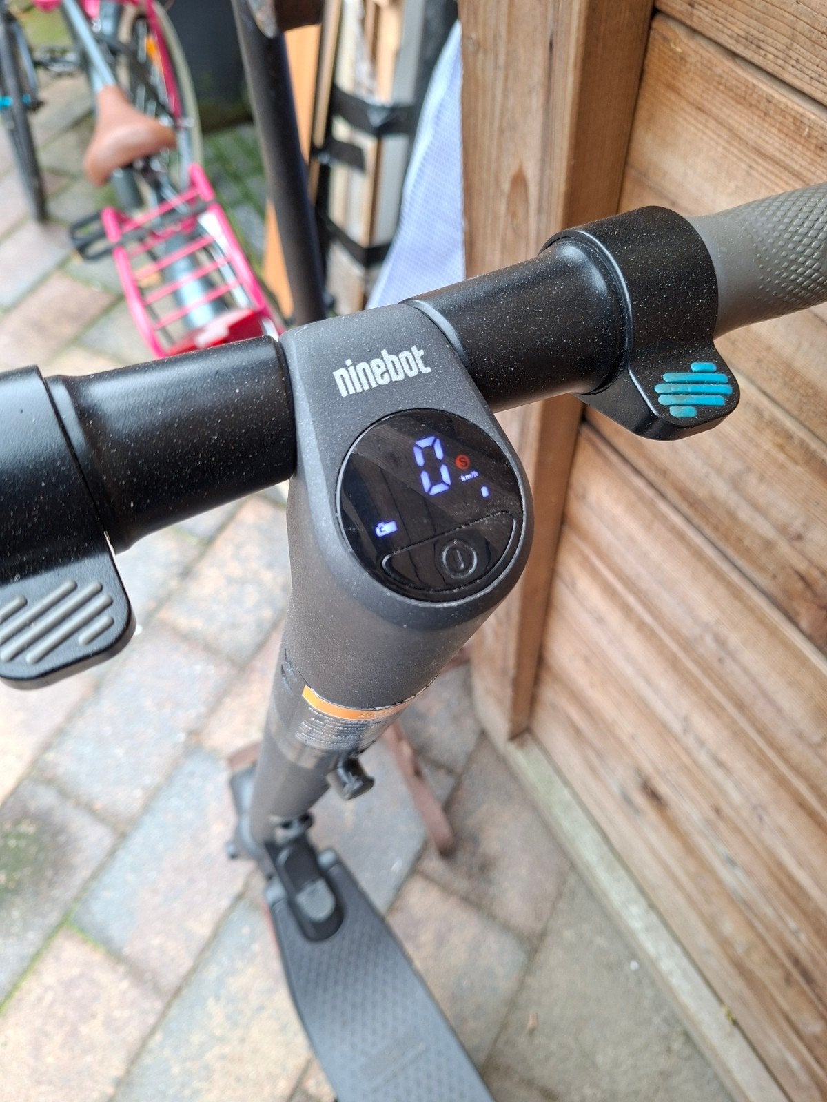 step, Fietsen en Brommers, Steps, Ophalen of Verzenden, Elektrische step (E-scooter)