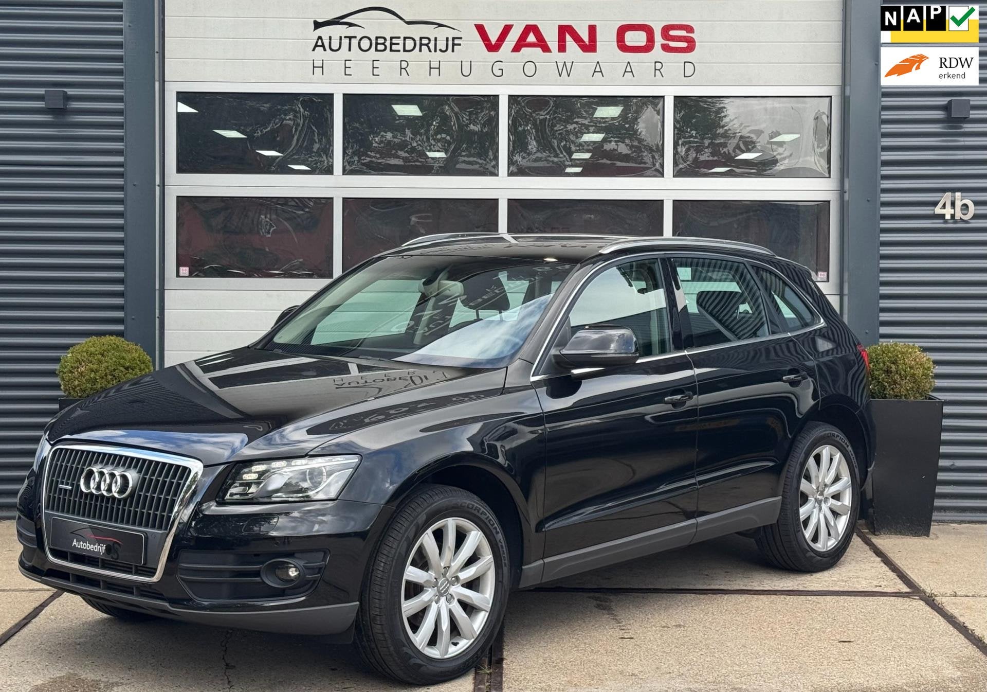 Audi Q5 2.0 TFSI quattro YOUNGTIMER l LEDER l AUTOMAAT l NET, Automaat, Euro 5, Parkeersensor, Gebruikt