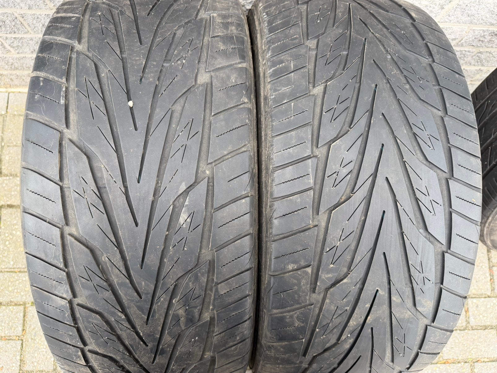 4 banden landsail en toyo voor dodge ram 305/45/R22, Gebruikt, Banden en Velgen, Overige maten, Ophalen of Verzenden