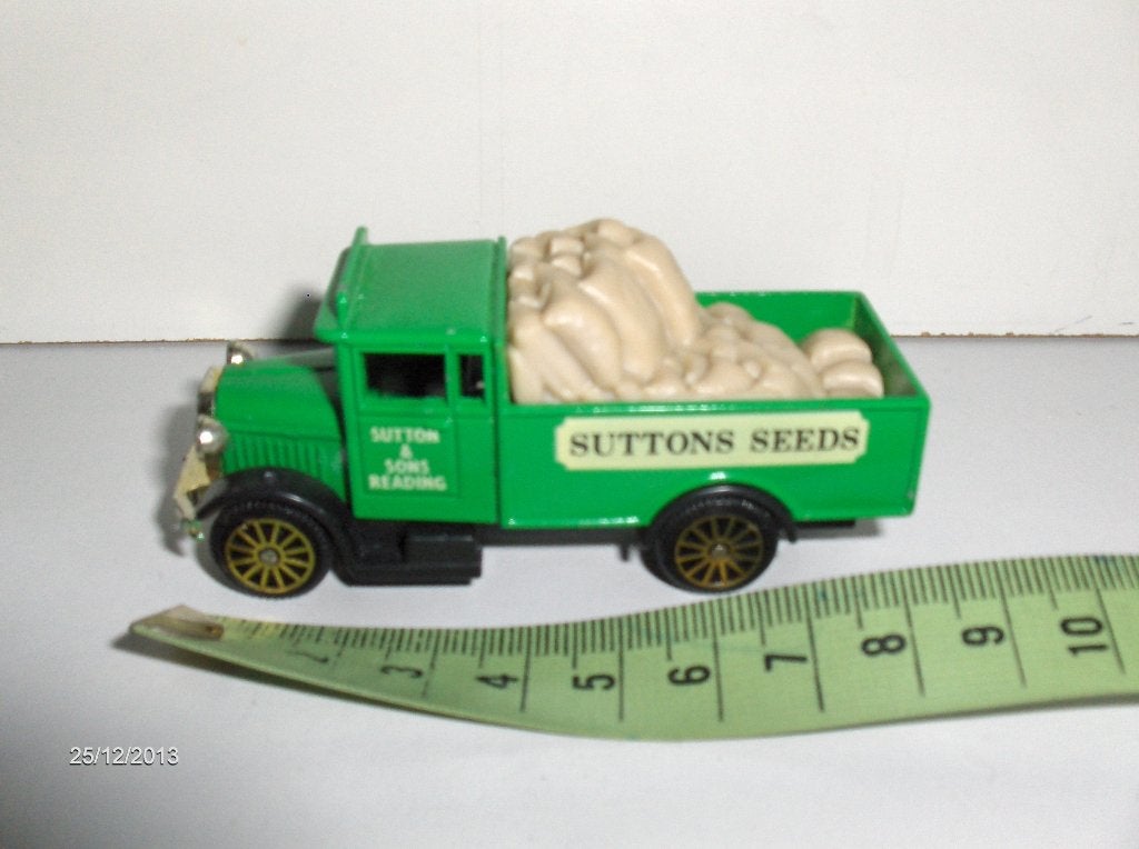 Morris truck, corgi, suttons seeds 3 inch, Ophalen of Verzenden, Zo goed als nieuw, Bus of Vrachtwagen