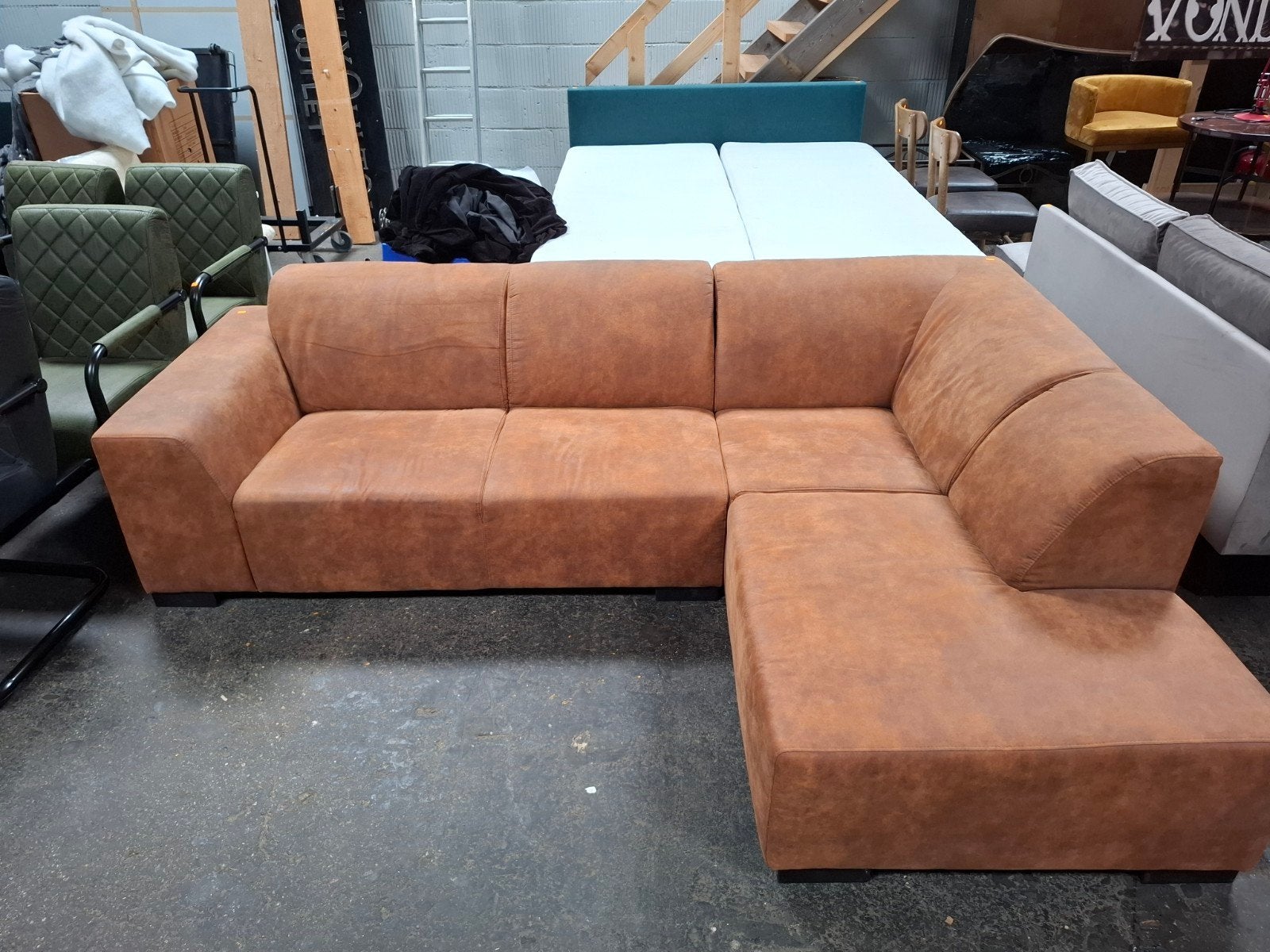 Moderne hoekbank B255 X L175, Huis en Inrichting, Roxxz design, Nieuw, Ophalen of Verzenden, Info@roxxz.nl