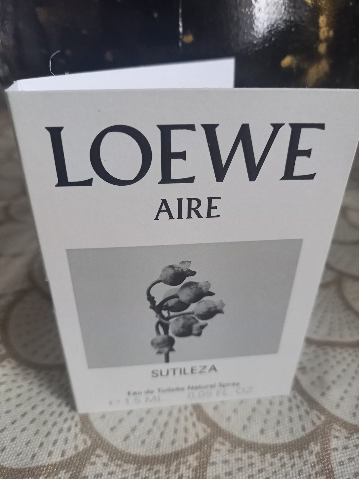 Proefje Loewe Aire Sutileza, Ophalen of Verzenden, Nieuw