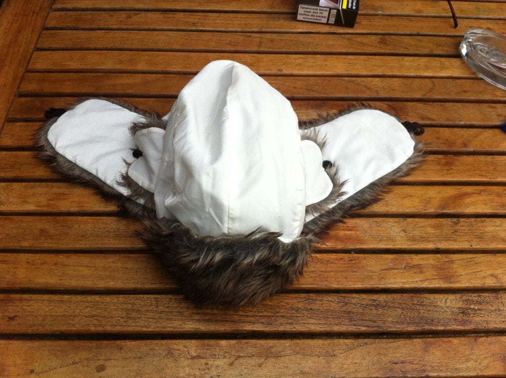 Dames Muts kleur wit,maat L, Ophalen of Verzenden, Zo goed als nieuw, Maat 38/40 (M), Muts