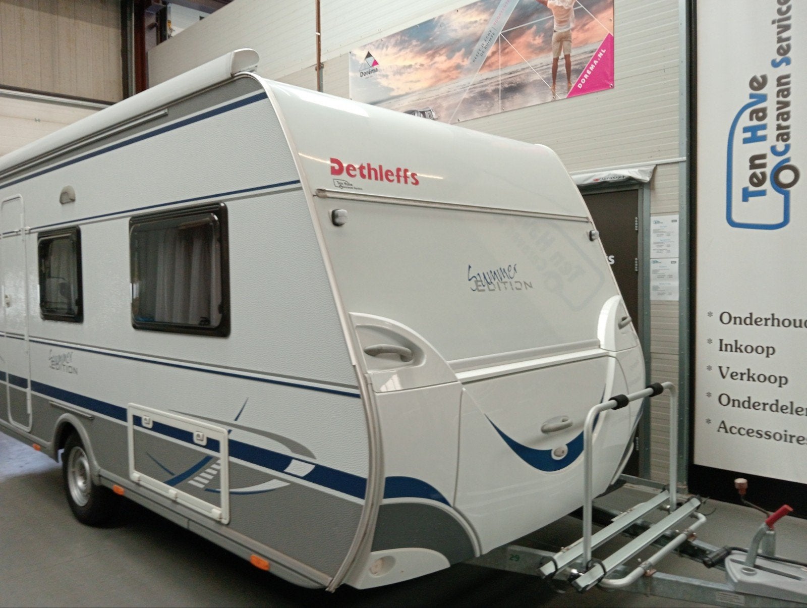 Dethleffs Summer Edition 500DB zeer ruim! incl. mover luifel, Caravans en Kamperen, 7 tot 8 meter, Bedrijf, Dethleffs, Schokbreker