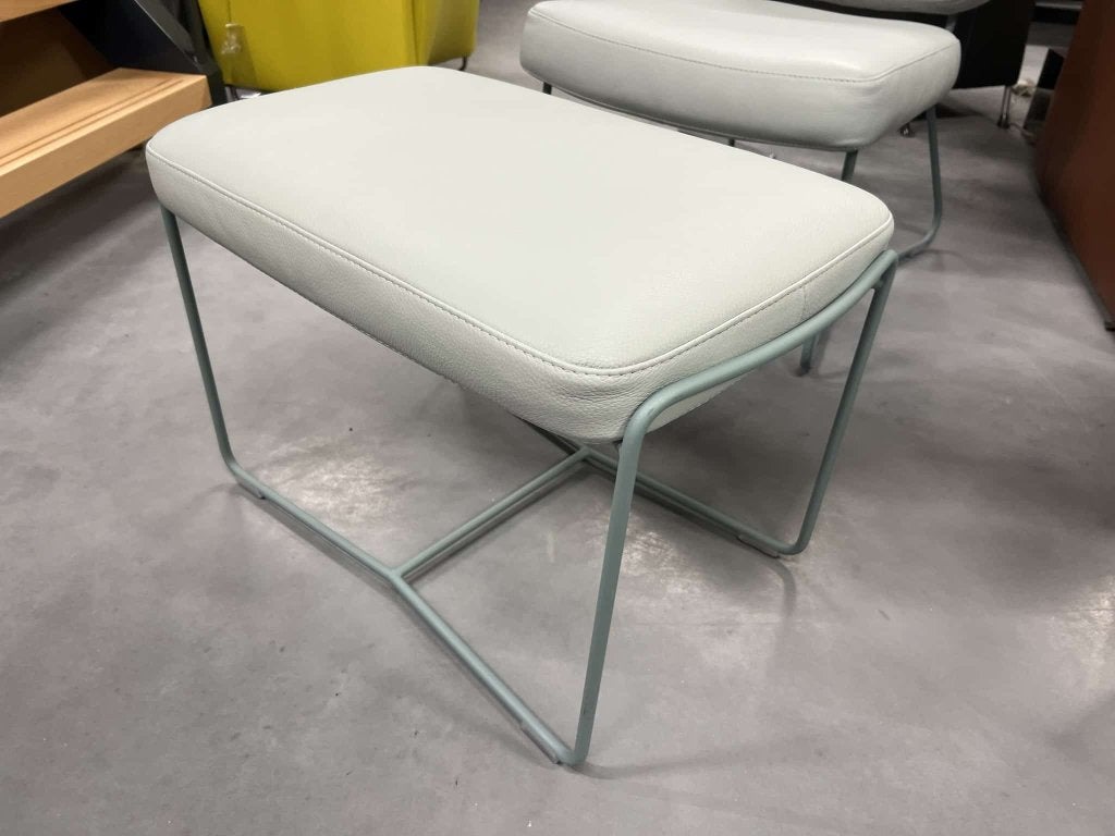 Nieuw Bert Plantagie Kiko Fauteuil met Poef Mint leer stoel, Nieuw, Ophalen of Verzenden, Bert Plantagie, 50 tot 75 cm