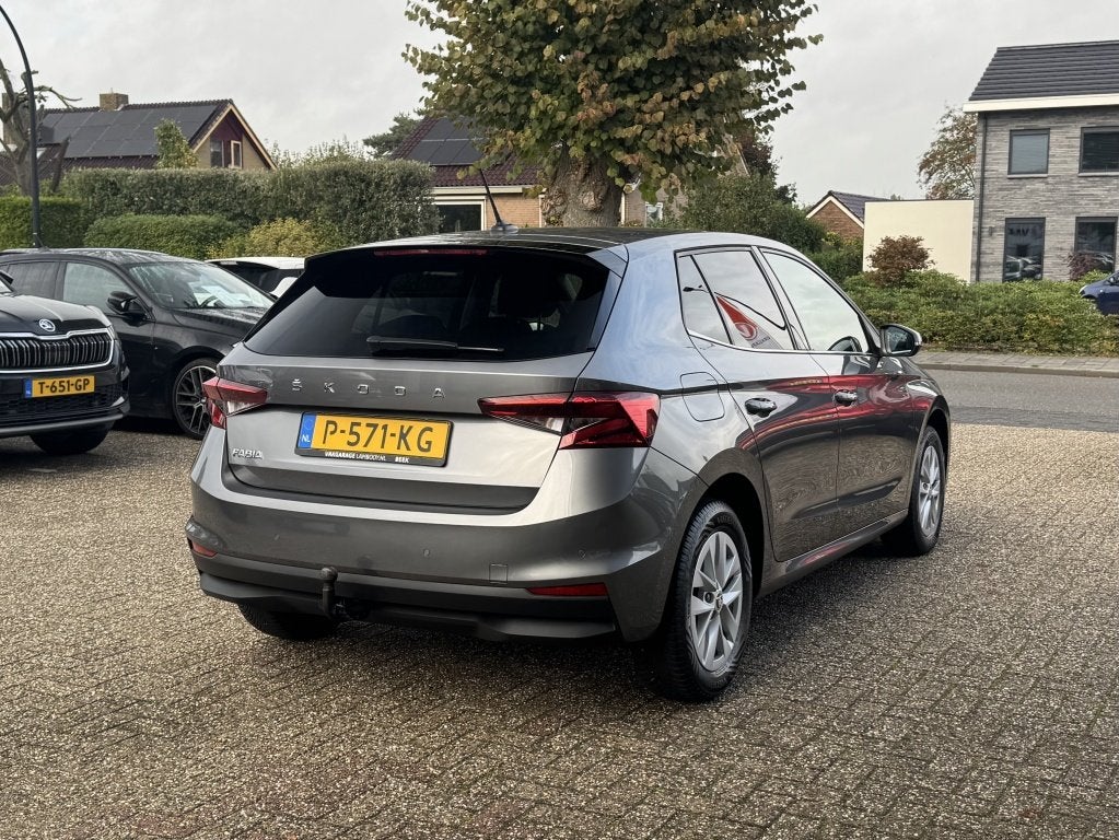 Skoda Fabia 1.0 TSI Bns Edition Trekhaak Keyless Adaptive, Auto's, Dealer onderhouden, Gebruikt, 49 €/maand, Origineel Nederlands