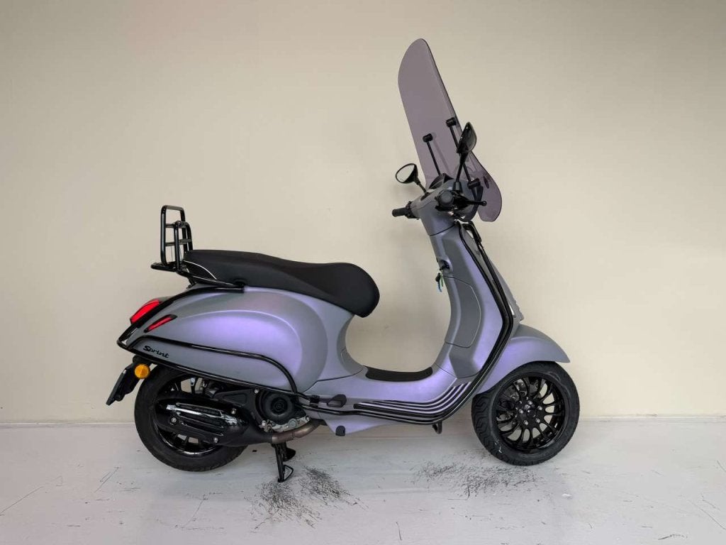 Vespa Sprint Brom Opaco Violetta, BWJ 2023, Niet ingevuld, Gebruikt, Maximaal 45 km/u, Niet ingevuld
