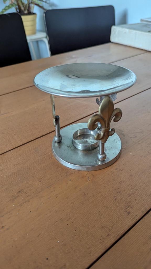 Mooie oliebrander met koperen details, Ophalen