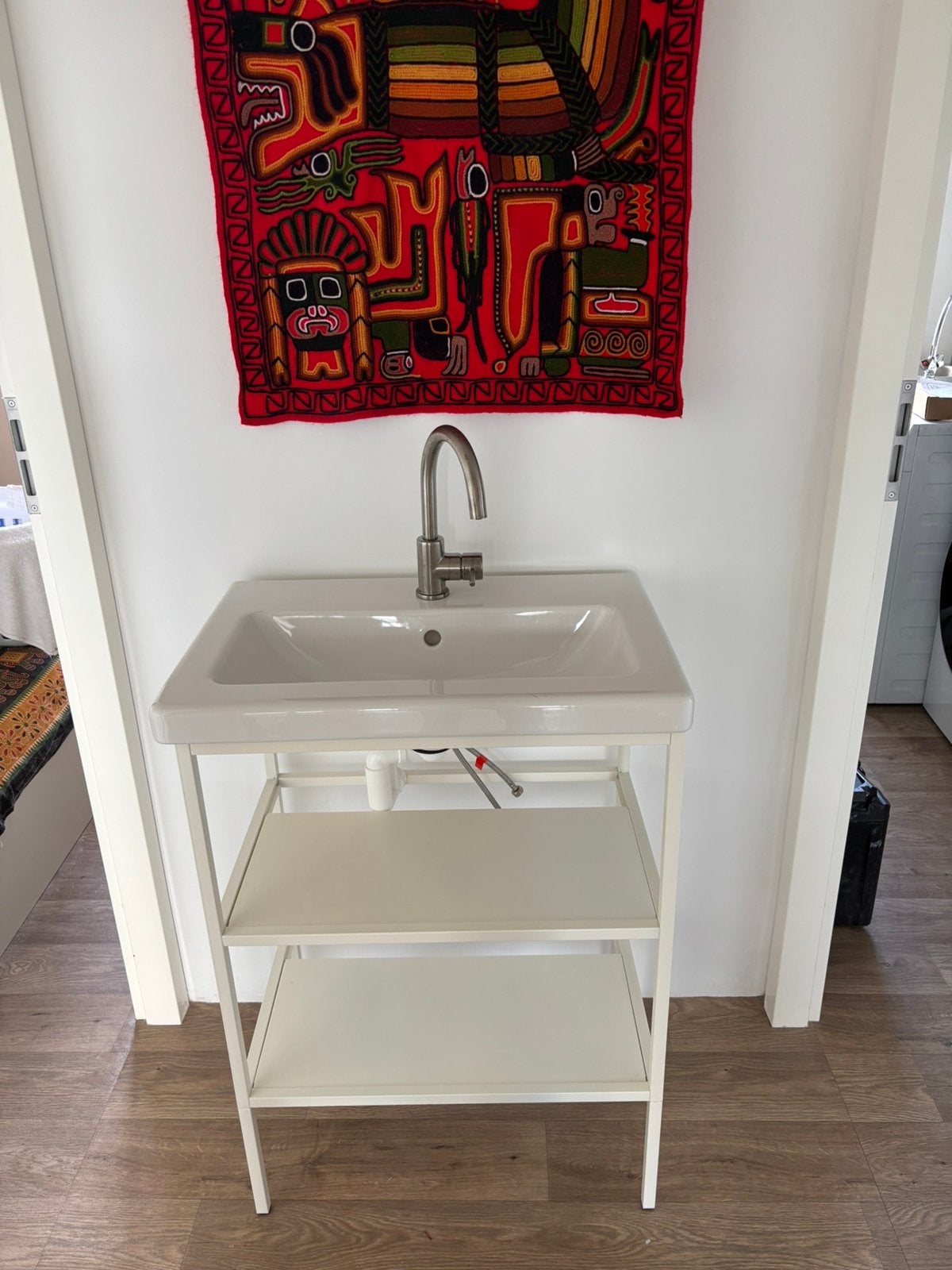 Wastafel met onderstel en kraan, Ophalen, 50 tot 100 cm, Zo goed als nieuw, Minder dan 100 cm