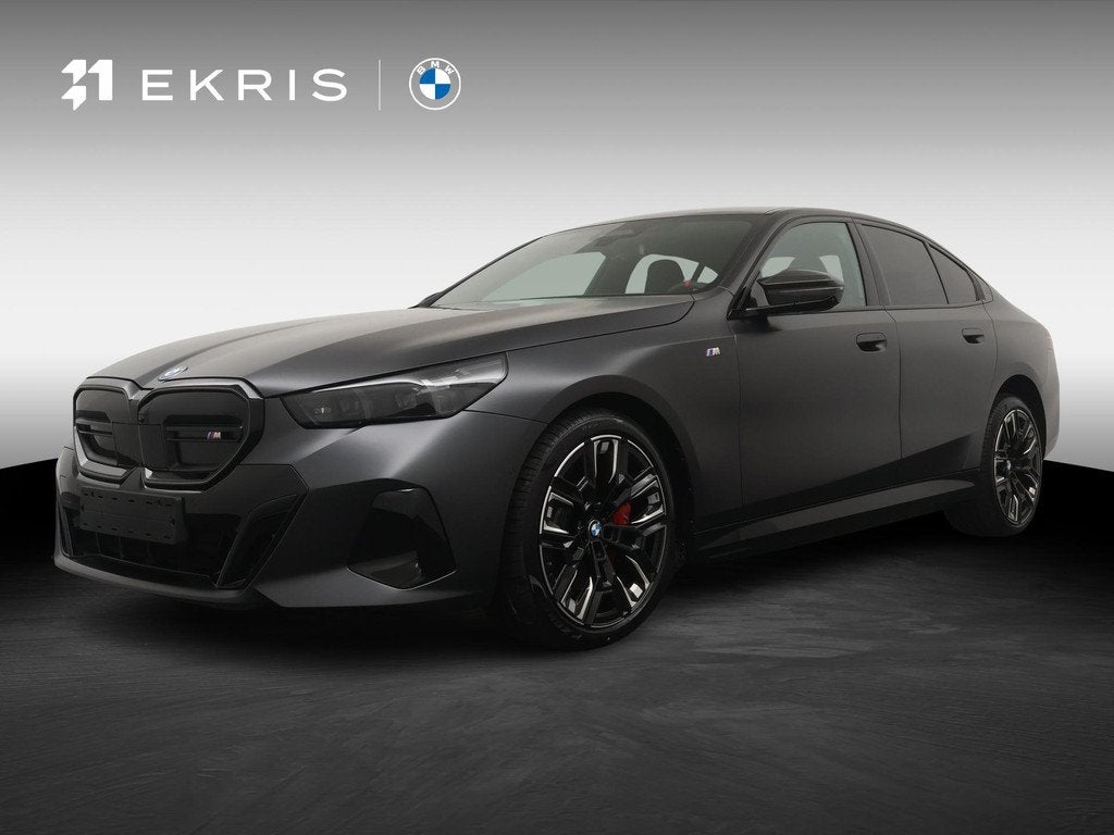 BMW i5 Sedan M60 xDrive | M Sportpakket Pro | Innovation Pac, Automaat, 2270 kg, Zwart, Lichtsensor