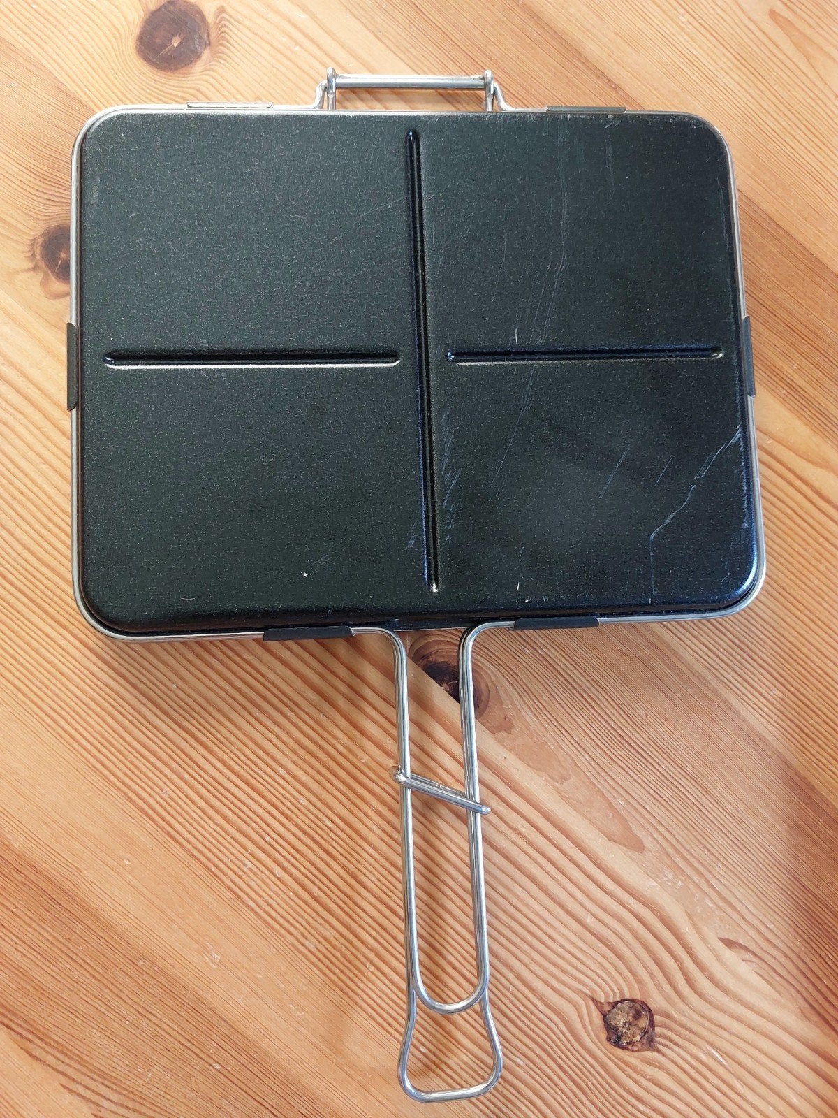 Groot tosti ijzer voor 4 tosti's,  voor open vuur., Overige typen, Ophalen of Verzenden, Zo goed als nieuw, Zwart