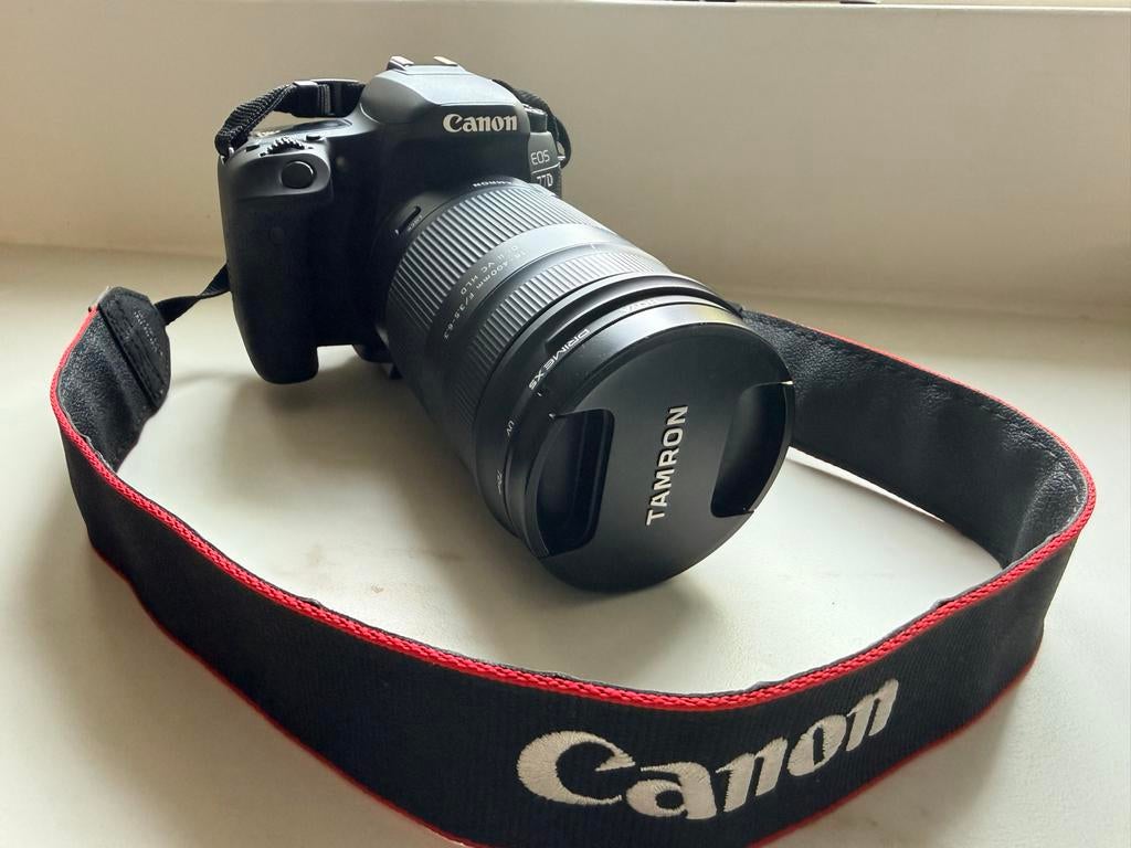Canon EOS 77D Spiegelreflexcamera met Tamron 18-400mm lens, Ophalen, Zo goed als nieuw