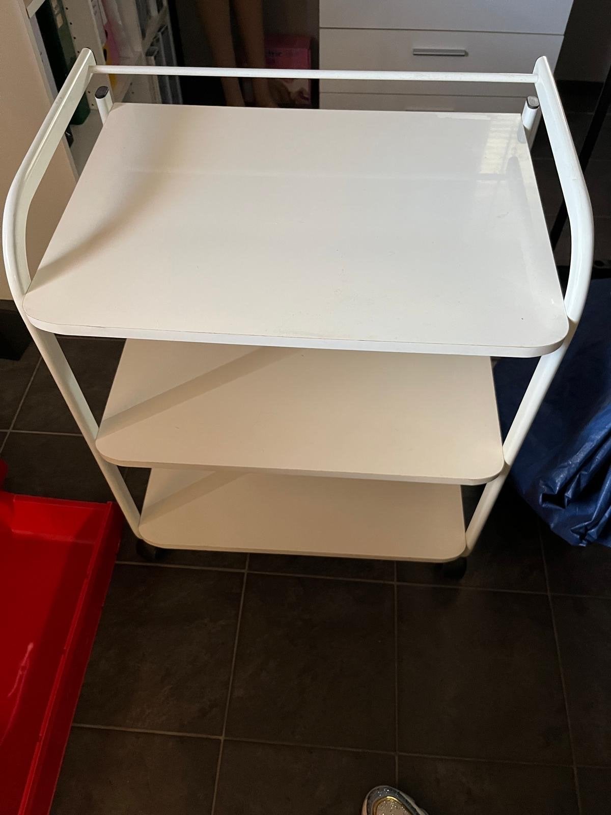 Rolmeubel voor schoonheidsspecialiste/pedicure, Huis en Inrichting, Woonaccessoires | Overige, Gebruikt, Metaal, Wit, Ophalen