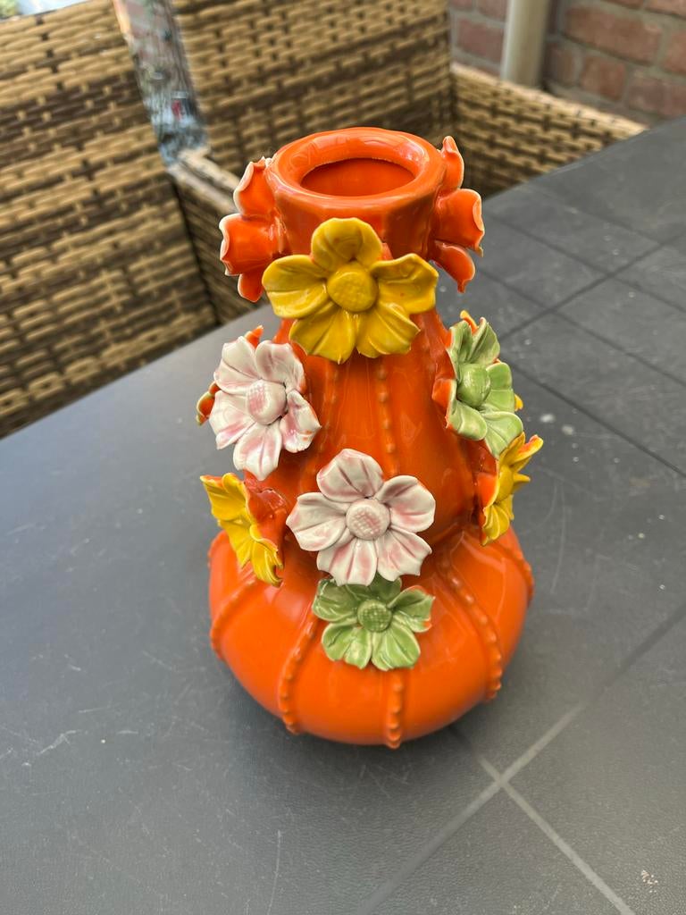 Vaas van Intratuin met porseleinen bloemen, Ophalen