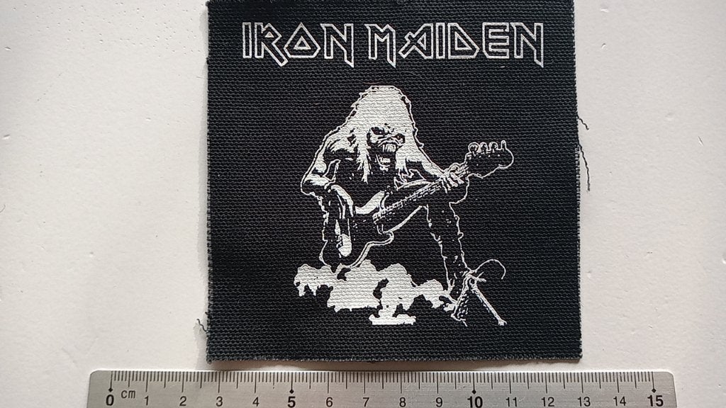 Iron Maiden leuke nieuwe linnen stof patch 372 € 4,00, Verzenden, Nieuw, Kleding