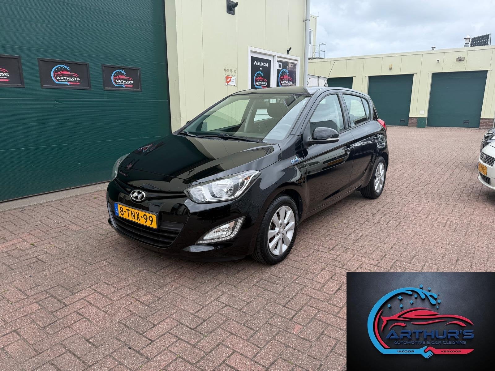 Hyundai i20 1.2i Business Edition – 1 Eigenaar., Auto's, Euro 5, Gebruikt, 4 cilinders, Zwart