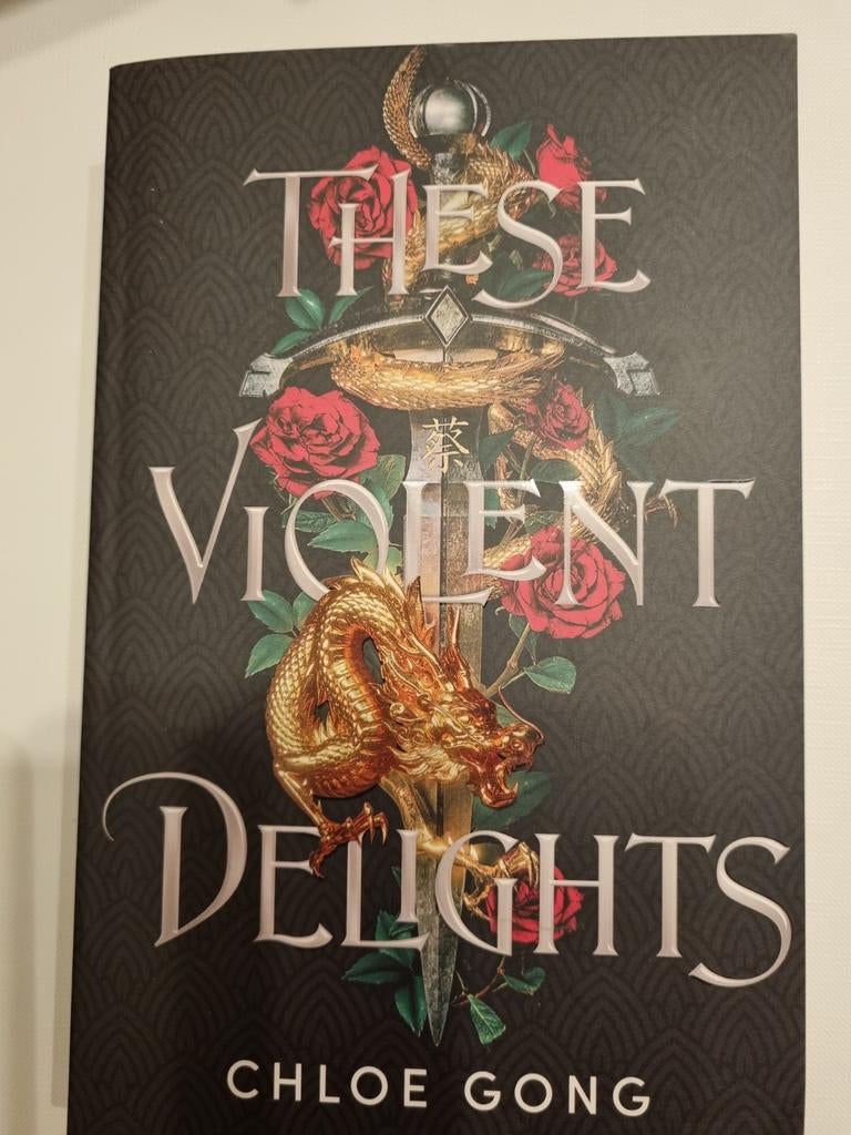 These Violent Delights - Chloe Gong (Engelstalig), Boeken, Ophalen of Verzenden, Zo goed als nieuw