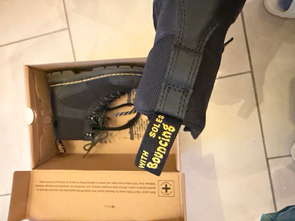 Nieuwe Dr. Martens Combe II Tech laarzen - Zwart, Ophalen of Verzenden, Nieuw, Zwart, Lage of Enkellaarzen