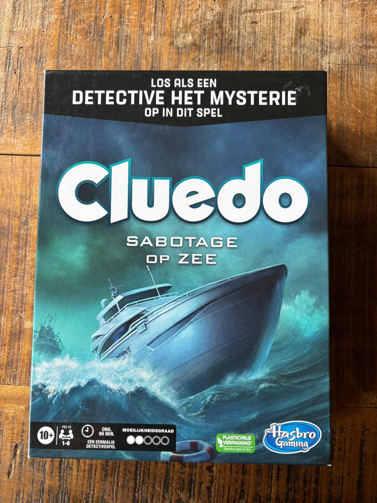 Cluedo escapespel. Sabotage op zee., Ophalen of Verzenden, Zo goed als nieuw