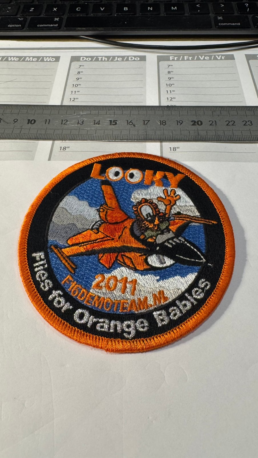 Patch luchtmacht klu f-16 solo display 2011, Ophalen of Verzenden, Zo goed als nieuw, Patch, Badge of Embleem