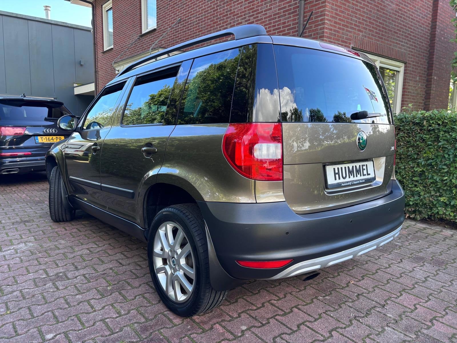 Skoda Yeti 1.2 TSI Comfort, Auto's, Skoda, Voorwielaandrijving, Dealer onderhouden, Stof, Gebruikt