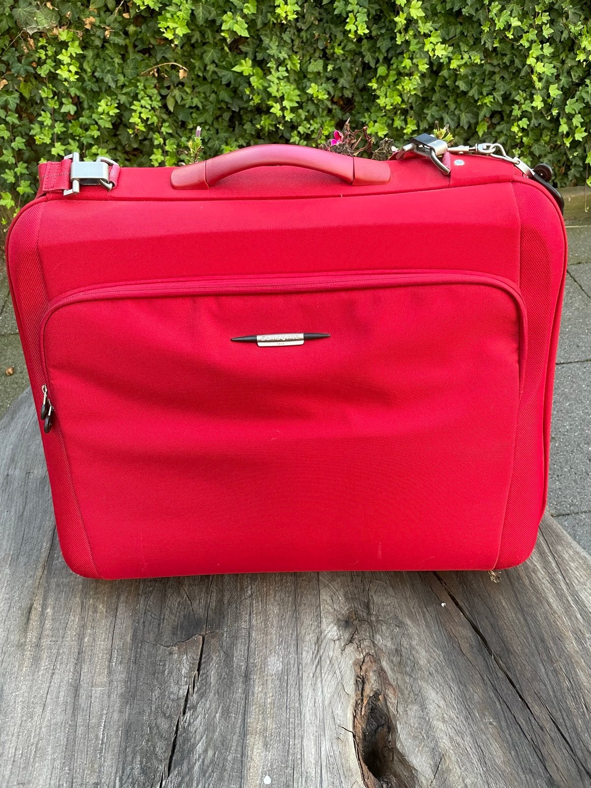 Samsonite Kledingtas Rood - 50-60 cm, 40 tot 60 cm, Gebruikt, 20 tot 30 cm, Ophalen of Verzenden