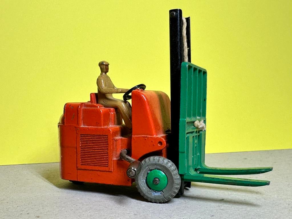 Dinky Toys 401 Coventry Climax Fork Lift Truck, Ophalen of Verzenden, Zo goed als nieuw, Dinky Toys